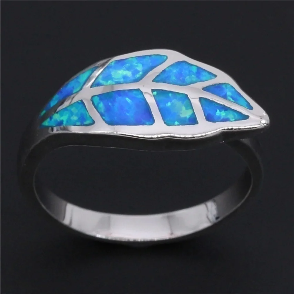 Silver leafy ring